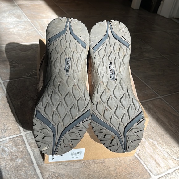 Merrell leather and mesh hiker; gently used - Picture 9 of 9